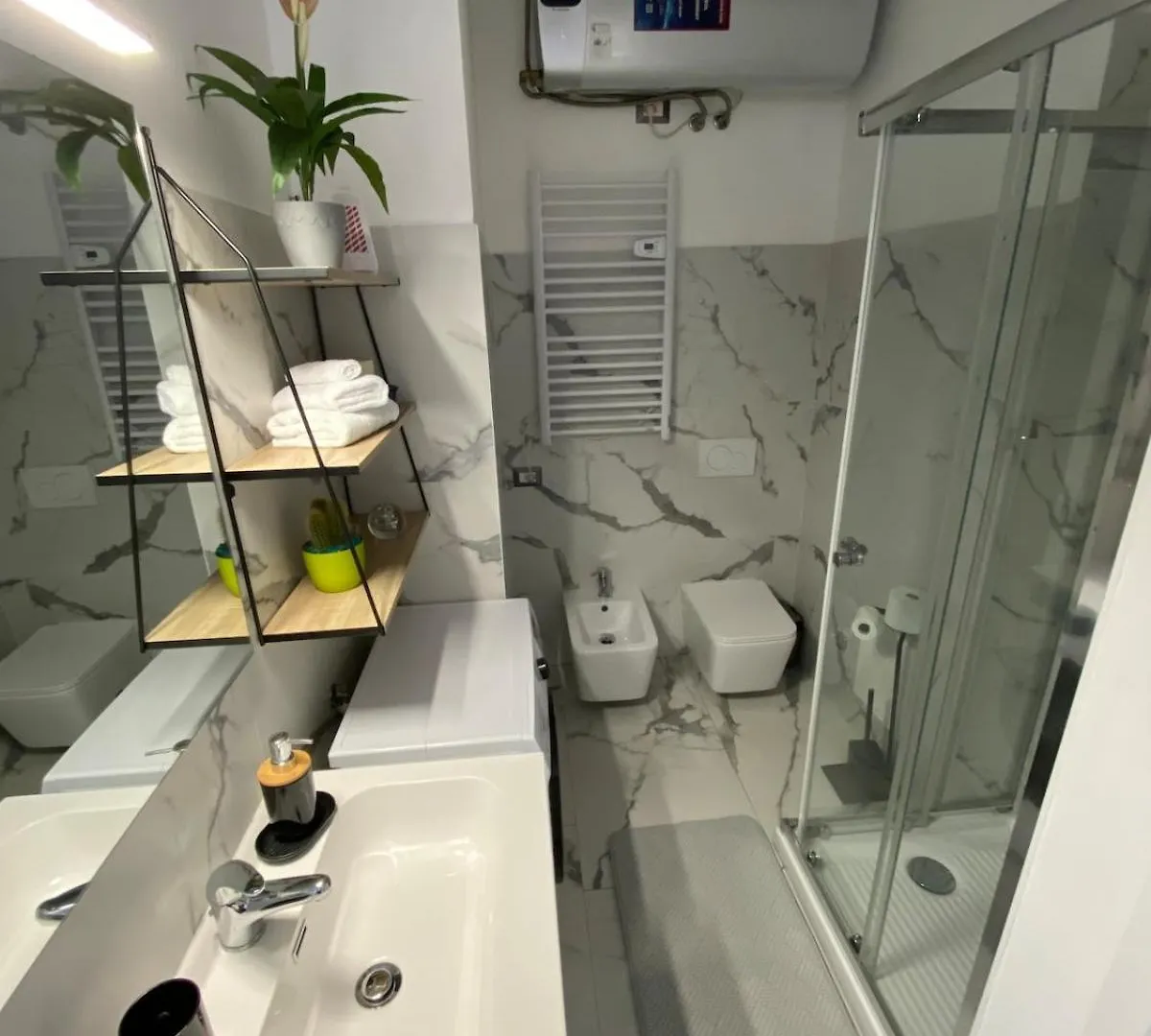 Leo&Franci Apartman Legnano